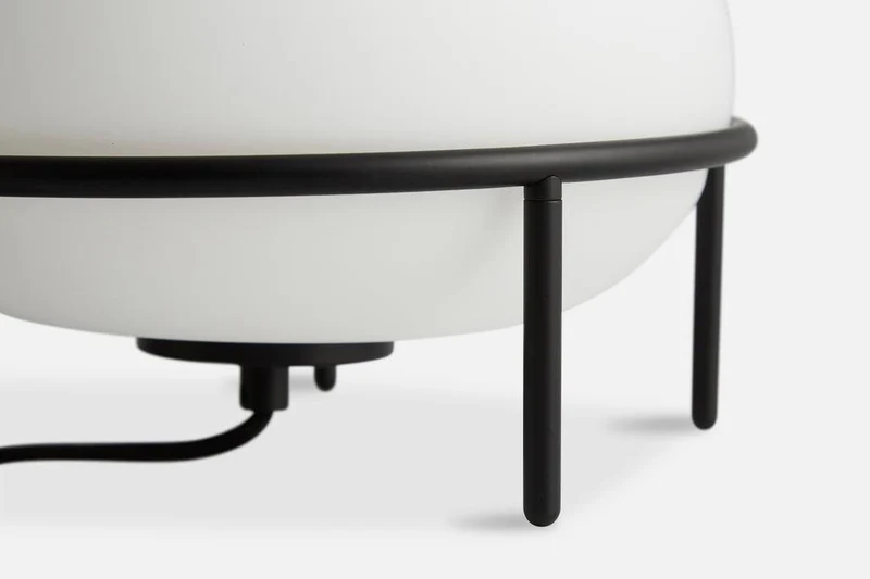 Woud - Pump Tischleuchte, Ø 24 cm, schwarz