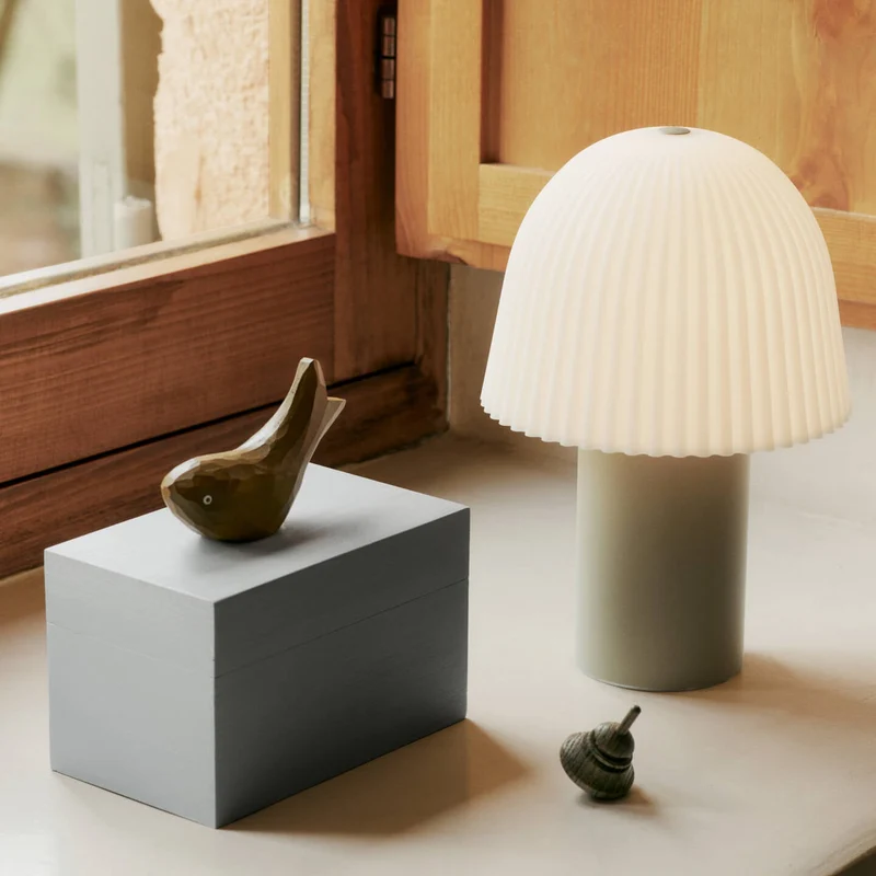Portable Tischleuchte Frill Cashmere/Weiss - ferm LIVING