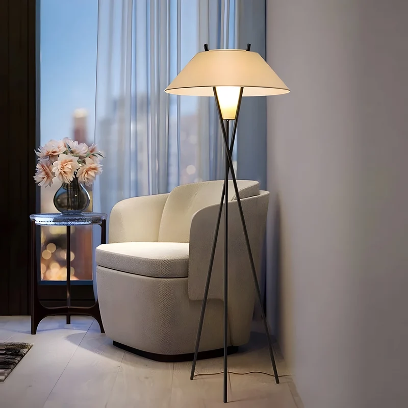 Designer Stehlampe Japandi