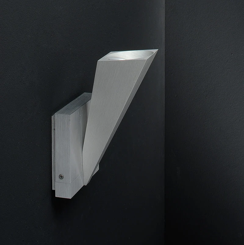 Lerion 12 LED Wandleuchte