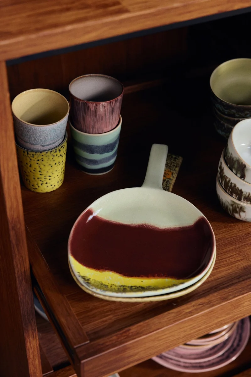 70's Ceramics: Caffee Tasse, rhubarb
