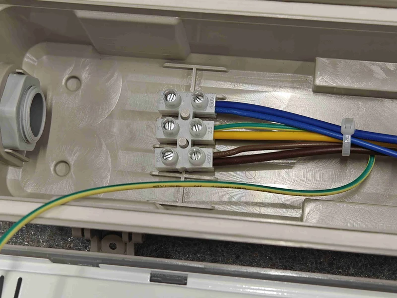 LED Wannenleuchte 35-60W, IP66, 1500mm, CCT 3000-6500K