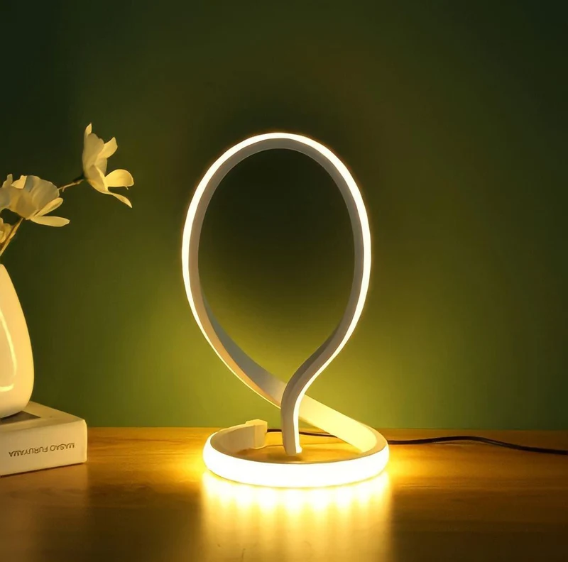 Tischlampe im Spiral-Look