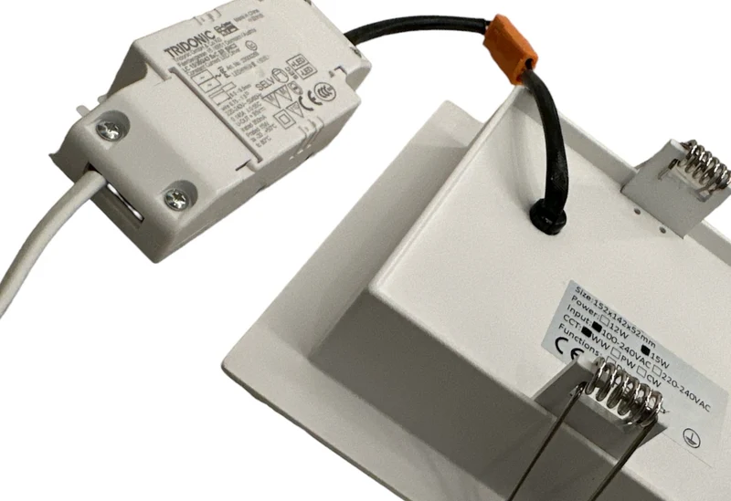 LED Einbaudownlight 15W, 2700K, quadratisch