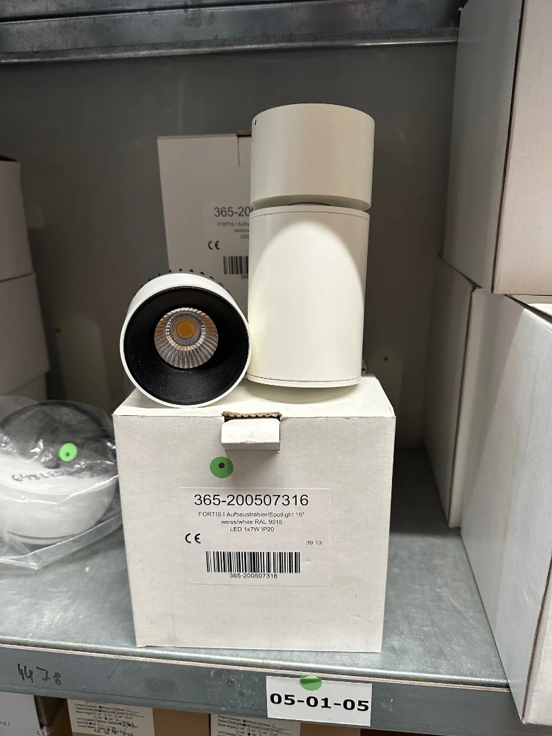 Mololuce Aufbaustrahler 7 Watt, 3000K, weiß