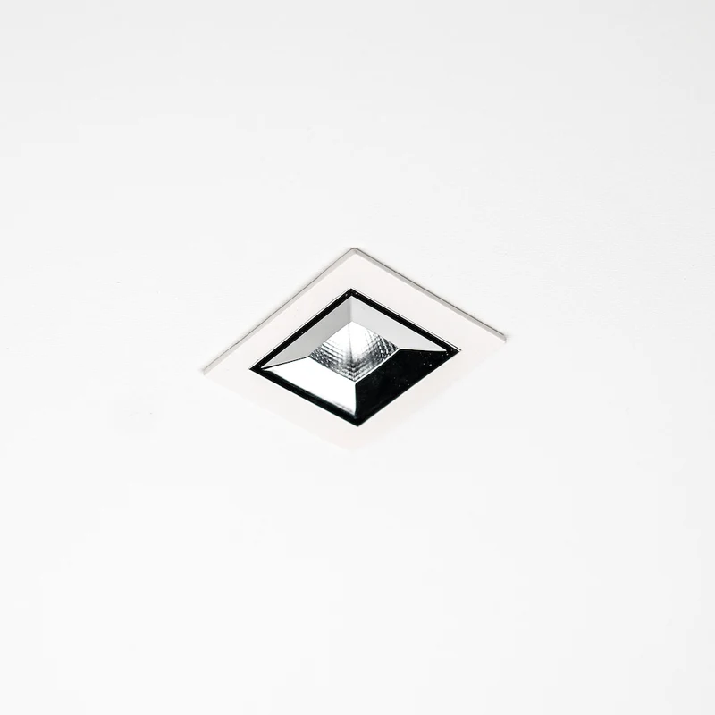 LED Einbaustrahler "Colina I", 4W, Schwarz oder Weiß inkl. Trafo