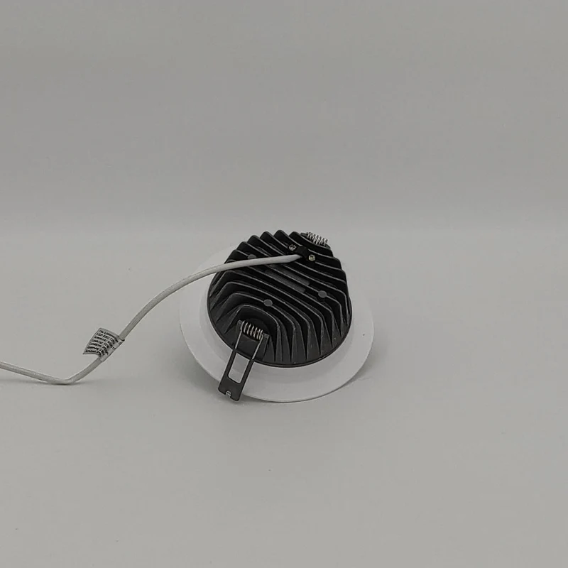 LED Einbaudownlight "Soi S", 12W, 3000K, Weiß inkl. Trafo