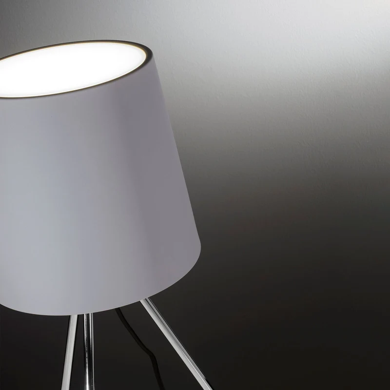 Lampada da tavolo NEVIS