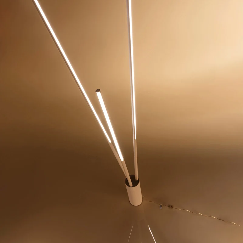Lampada led da terra MELK