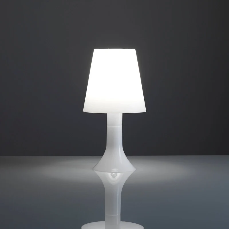 Lampada da tavolo KIRK