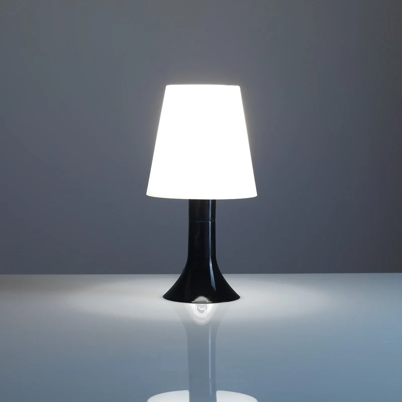 Lampada da tavolo KIRK