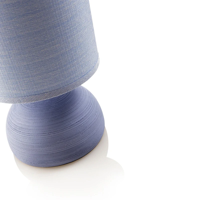 Lampada da tavolo LYSS