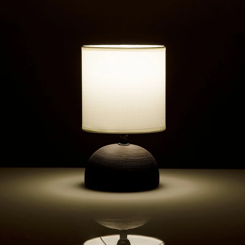 Lampada da tavolo LYSS
