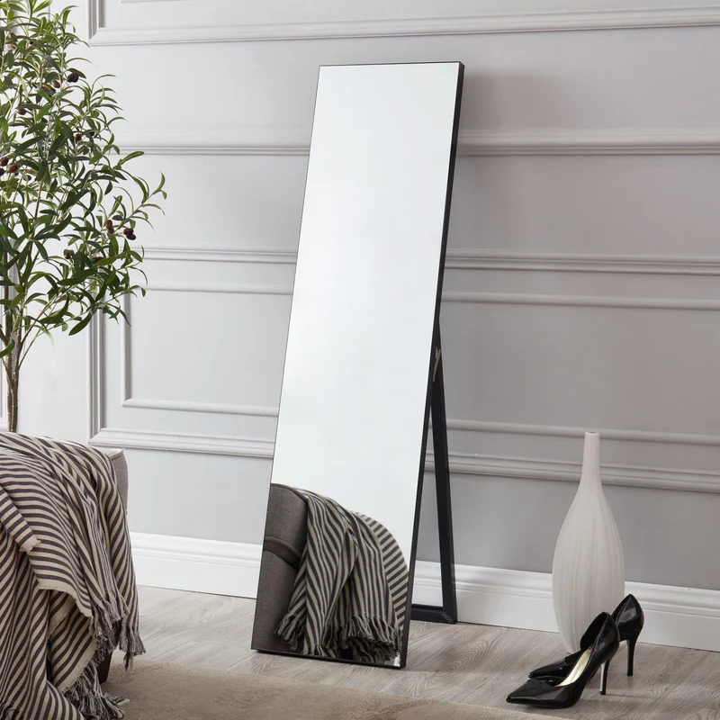 Standspiegel Barletta 150x35 cm neigbar in versch. Farben [en.casa]