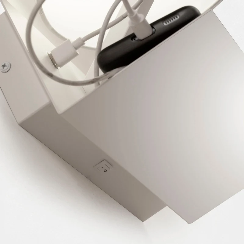 Applique con usb KAARO